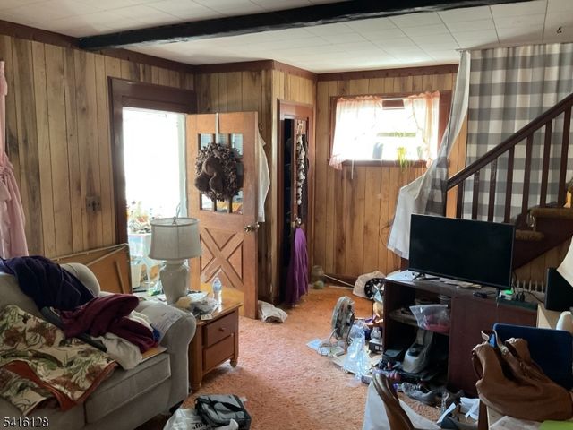 39 Alps Rd, Wayne Twp., NJ 07470