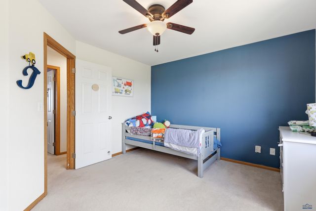 5420 CONIFER LN, Rapid City, SD 57702