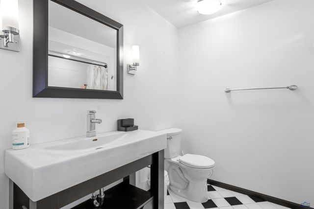 5420 CONIFER LN, Rapid City, SD 57702
