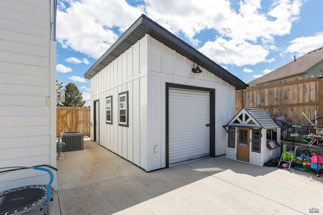 5420 CONIFER LN, Rapid City, SD 57702