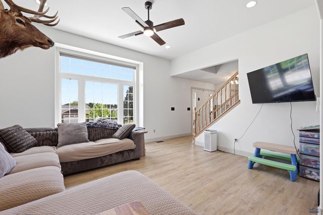 5420 CONIFER LN, Rapid City, SD 57702