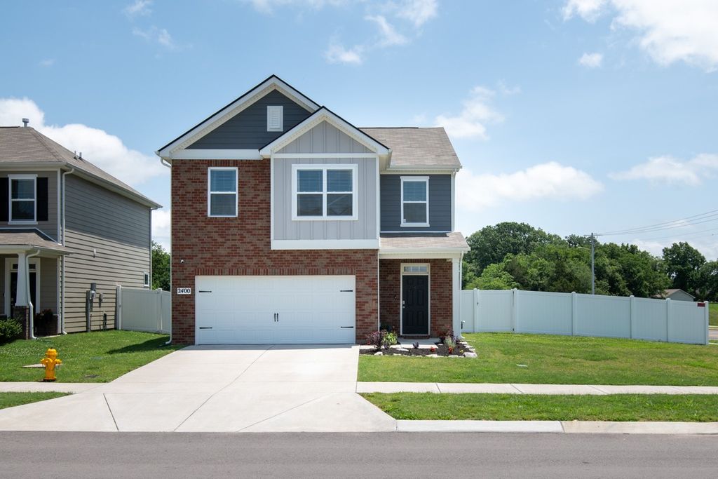 2400 Kaycee Ct, Lebanon, TN 37087