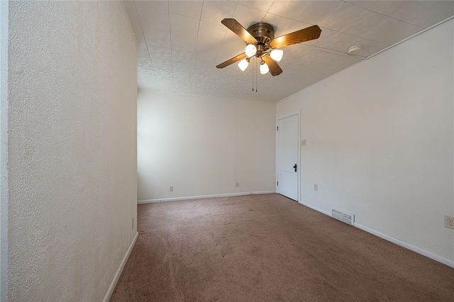 2045 VERONICA STREET, Troy Hill, PA 15212