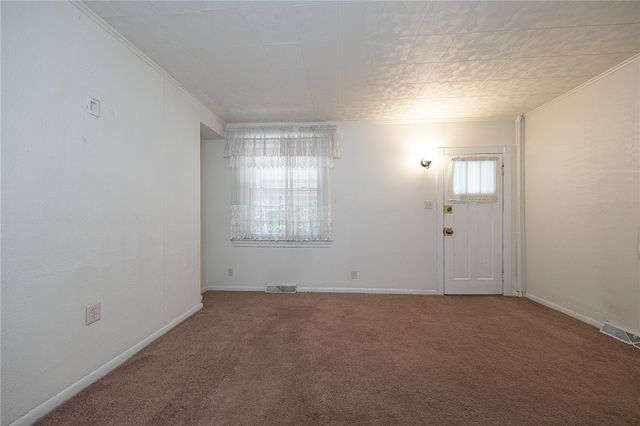2045 VERONICA STREET, Troy Hill, PA 15212