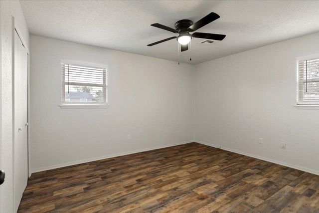 341 SW 71st St, Lawton, OK 73505