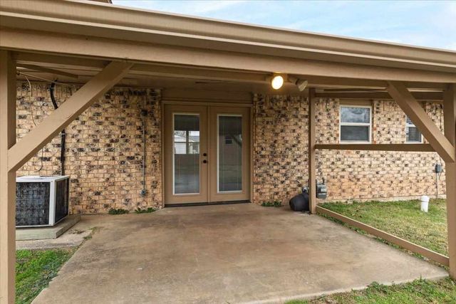 341 SW 71st St, Lawton, OK 73505