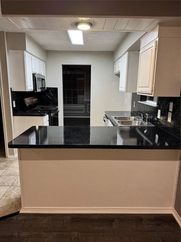 1114 Cherrytree Drive, Arlington, TX 76001