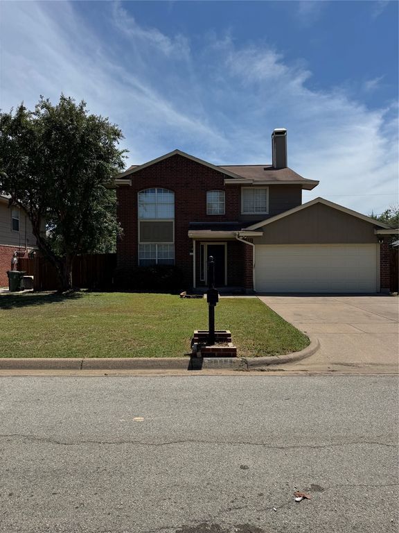 1114 Cherrytree Drive, Arlington, TX 76001