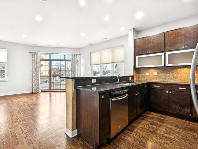 7932 W Grand Avenue 2W, Elmwood Park, IL 60707