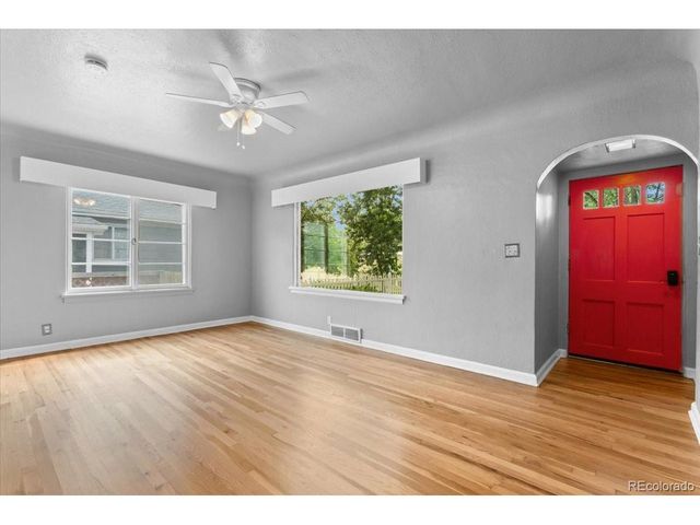 680 Colorado Ave, Loveland, CO 80537