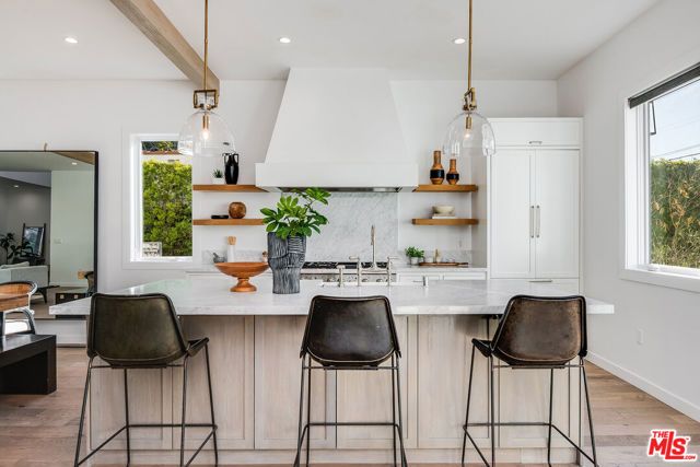 935 S Burnside Avenue, Los Angeles, CA 90036