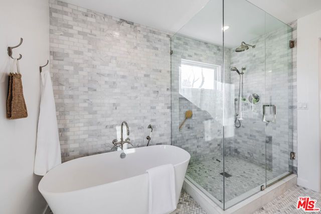 935 S Burnside Avenue, Los Angeles, CA 90036