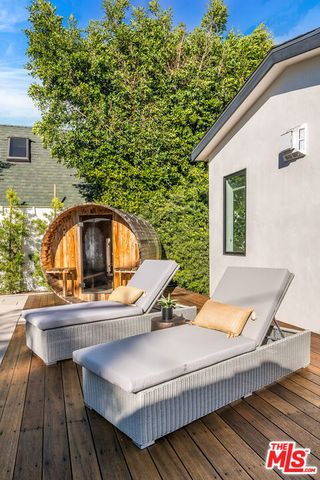 935 S Burnside Avenue, Los Angeles, CA 90036