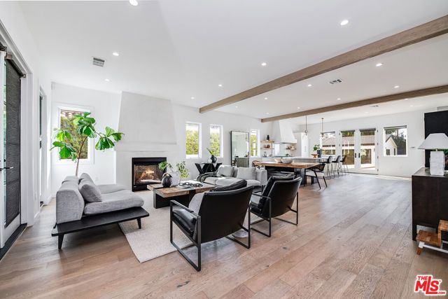 935 S Burnside Avenue, Los Angeles, CA 90036