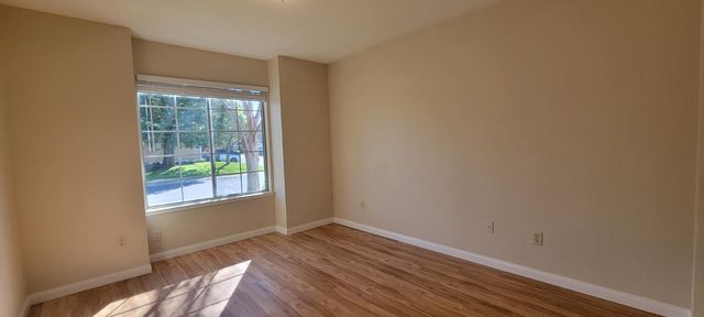 9017 Laguna Springs Way, Elk Grove, CA 95758