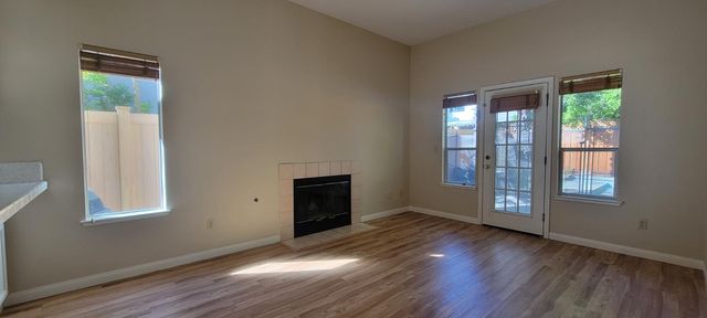 9017 Laguna Springs Way, Elk Grove, CA 95758