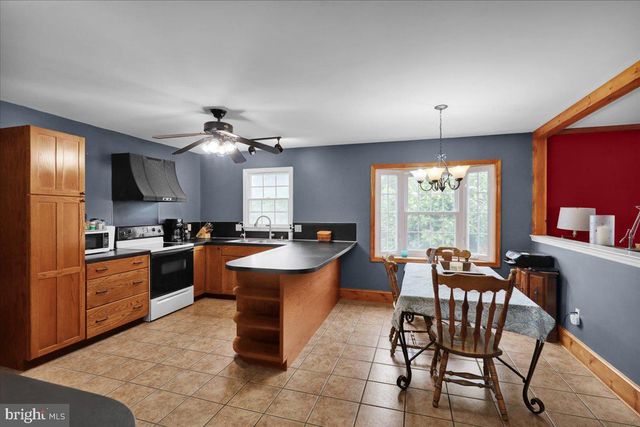 456 MOUNTAIN HOME RD, Reading, PA 19608