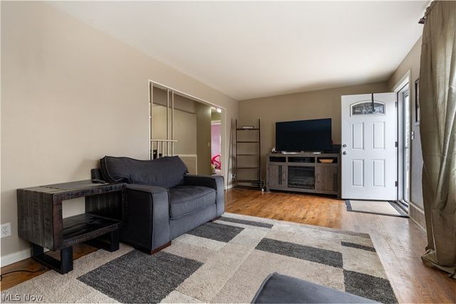 2642 10th Street, Cuyahoga Falls, OH 44221