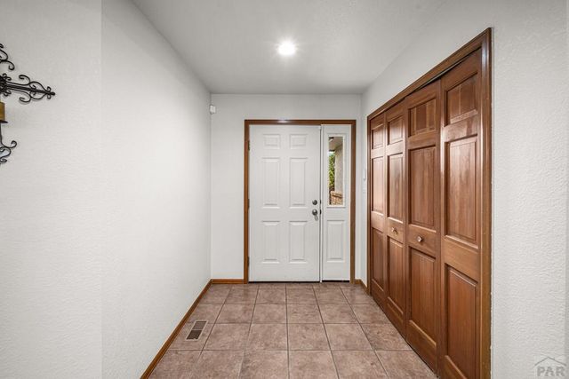 17 Carefree Lane, Pueblo, CO 81001