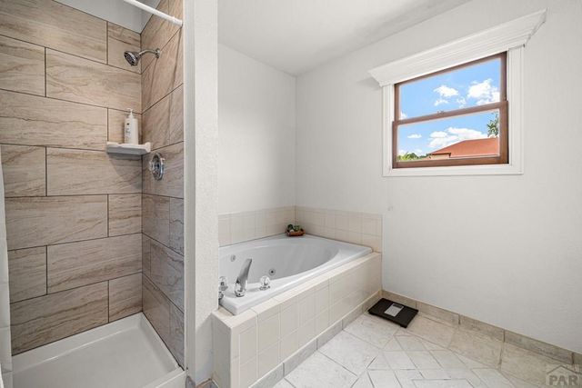 17 Carefree Lane, Pueblo, CO 81001