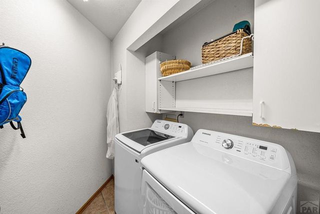 17 Carefree Lane, Pueblo, CO 81001