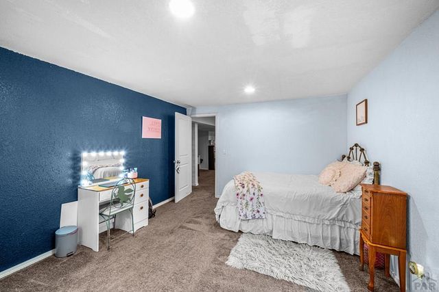 17 Carefree Lane, Pueblo, CO 81001