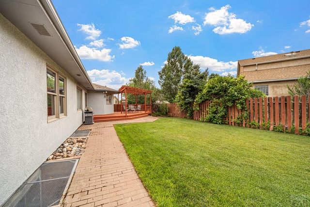 17 Carefree Lane, Pueblo, CO 81001
