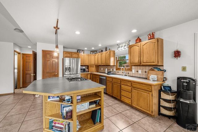 17 Carefree Lane, Pueblo, CO 81001