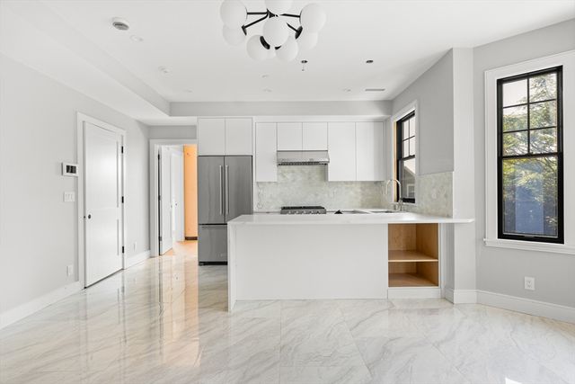 34 Pinckney St 1, Somerville, MA 02145