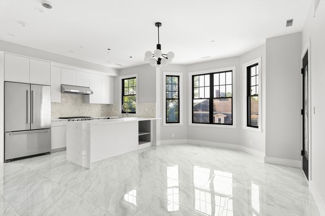 34 Pinckney St 1, Somerville, MA 02145
