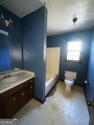 1215 Masters Lane, Snellville, GA 30078