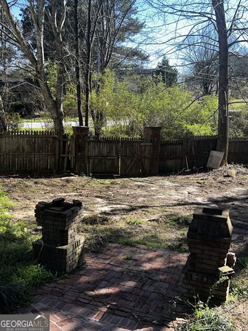 1215 Masters Lane, Snellville, GA 30078