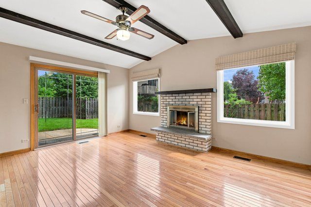 4345 Rock Cove Drive, Hoffman Estates, IL 60192