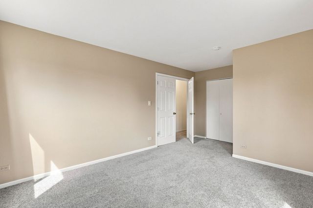 4345 Rock Cove Drive, Hoffman Estates, IL 60192