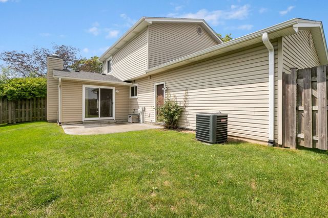 4345 Rock Cove Drive, Hoffman Estates, IL 60192