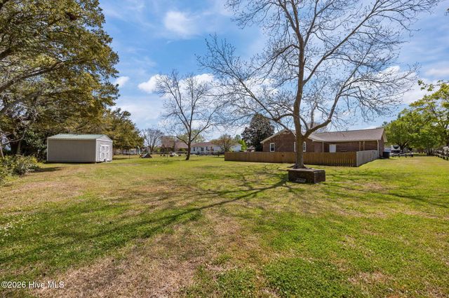 1904 Paulette Road, Morehead City, NC 28557