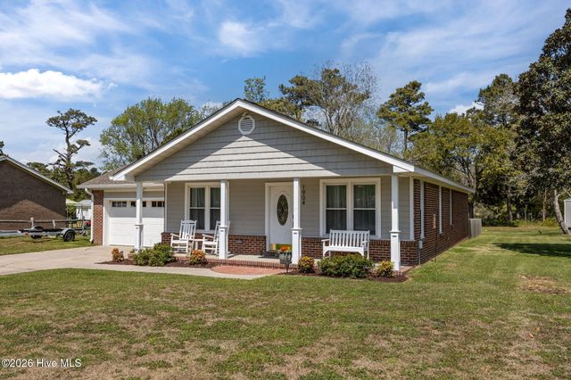1904 Paulette Road, Morehead City, NC 28557