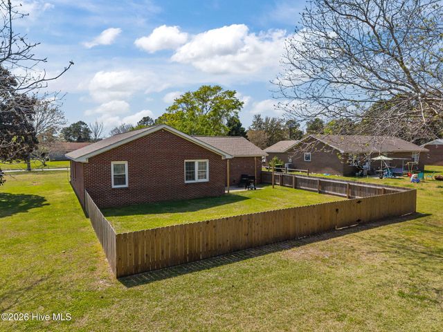 1904 Paulette Road, Morehead City, NC 28557