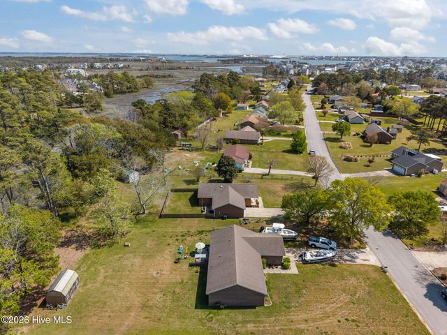1904 Paulette Road, Morehead City, NC 28557