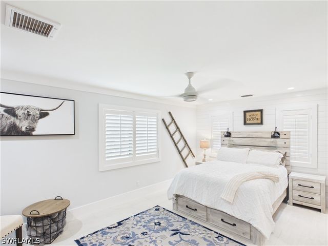 3650 Sunset BLVD, Naples, FL 34112