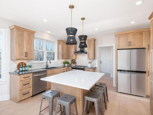 7010 Oak Ridge Circle, Corcoran, MN 55340