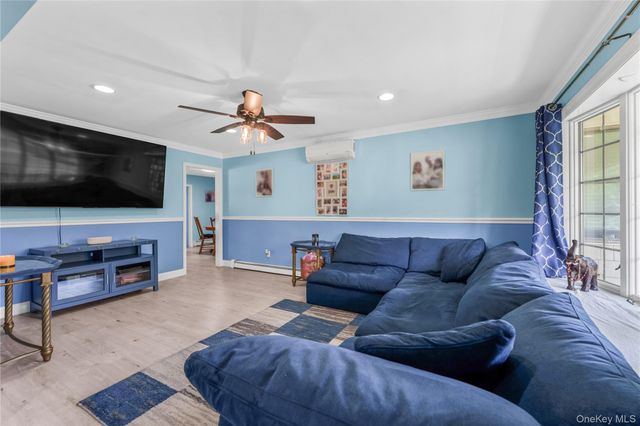 24 Sabre Drive, Selden, NY 11784
