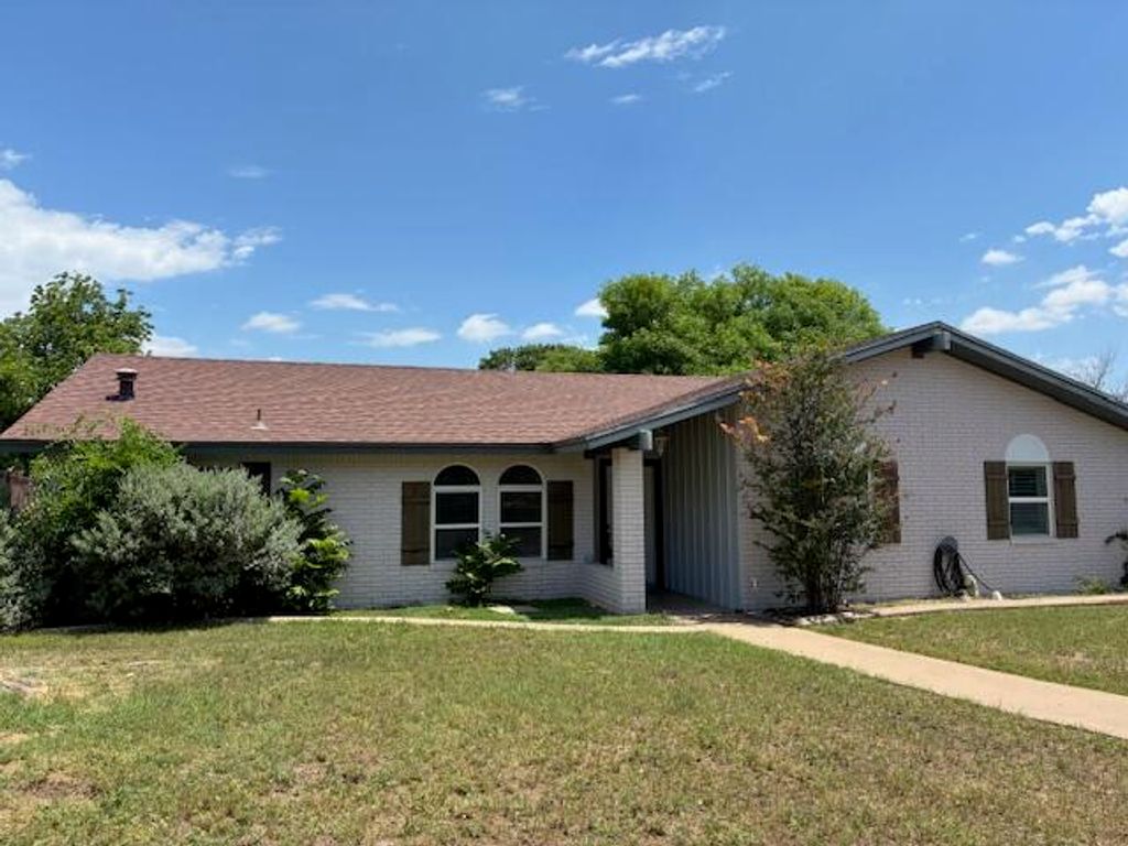 2814 Chimney Rock Lane, San Angelo, TX 76904