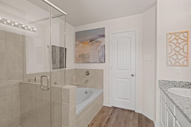5600 Shore Point Trail, Fort Worth, TX 76119