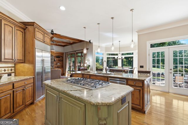 7275 Laurel Oak Drive, Suwanee, GA 30024