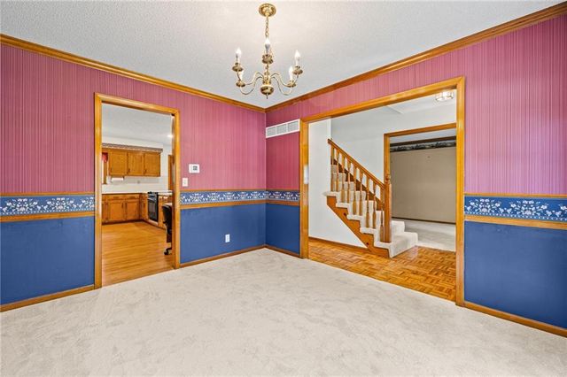 7304 W 114th Terrace, Overland Park, KS 66210
