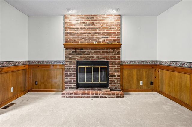7304 W 114th Terrace, Overland Park, KS 66210