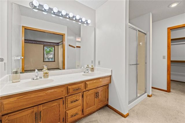 7304 W 114th Terrace, Overland Park, KS 66210