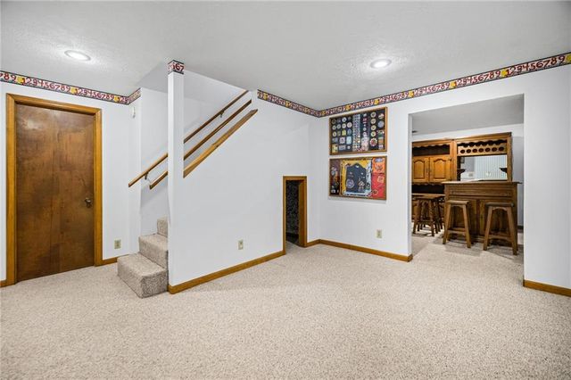 7304 W 114th Terrace, Overland Park, KS 66210