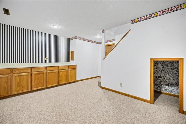 7304 W 114th Terrace, Overland Park, KS 66210